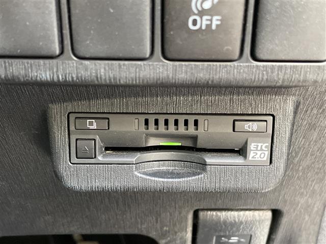 トヨタ プリウスα