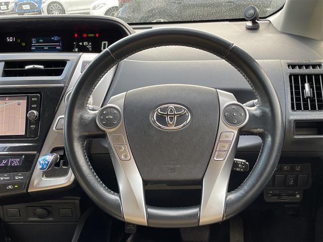 トヨタ プリウスα