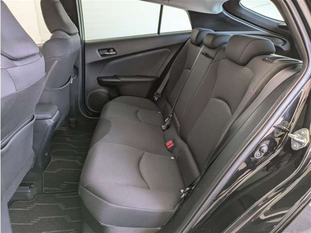 トヨタ プリウス