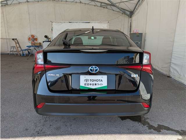 トヨタ プリウス