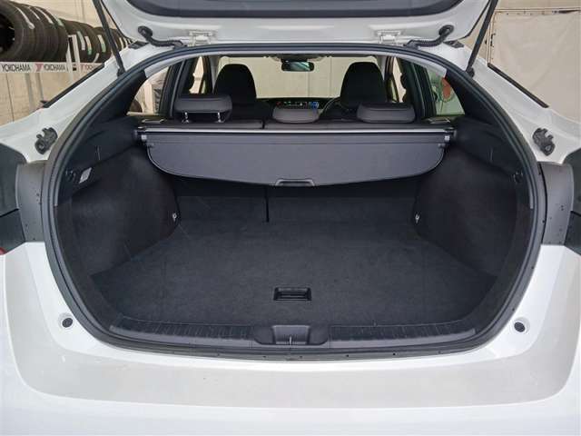 トヨタ プリウス