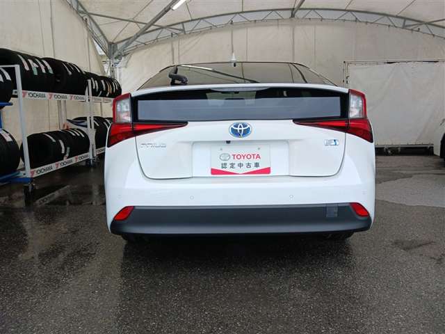 トヨタ プリウス