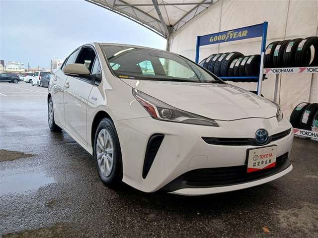 トヨタ プリウス