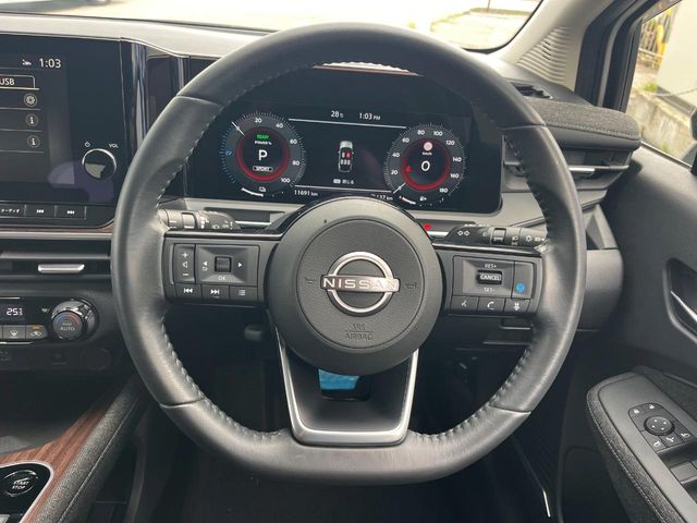 日産 ノートオーラ