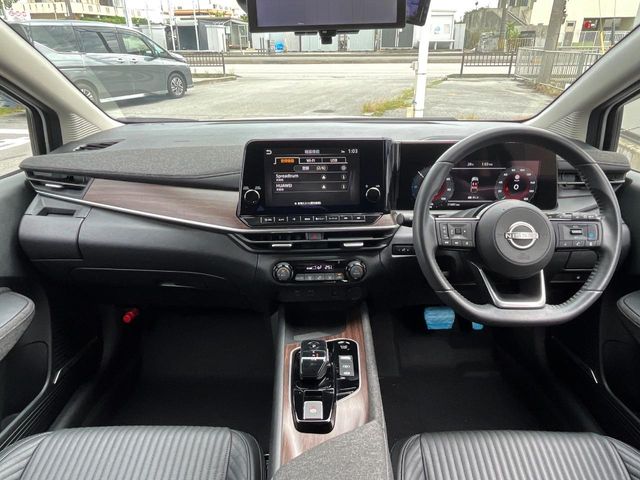 日産 ノートオーラ