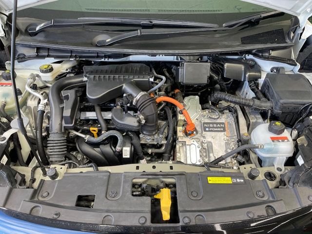日産 ノートオーラ