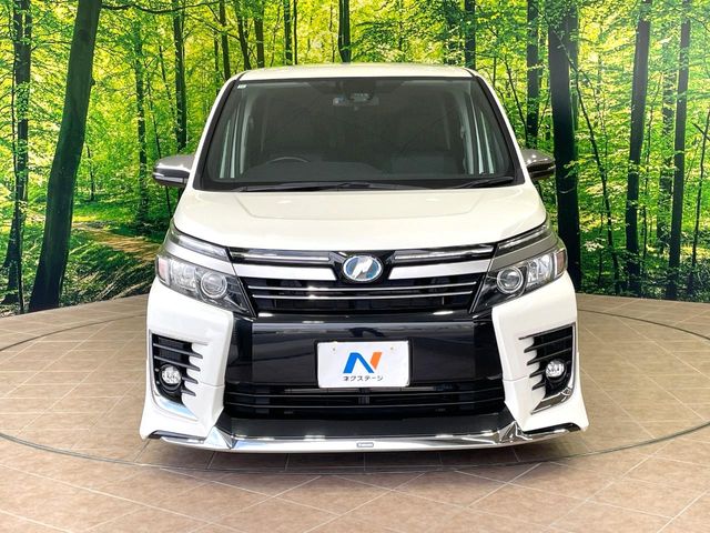 トヨタ ヴォクシー