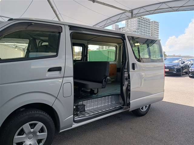 トヨタ ハイエースバン