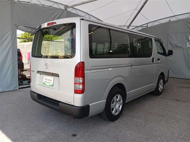 トヨタ ハイエースバン
