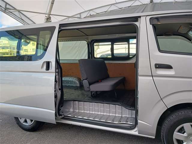 トヨタ ハイエースバン