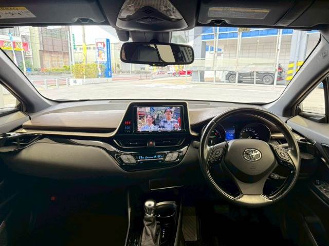 トヨタ C-HR