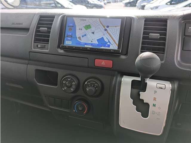 トヨタ ハイエースバン