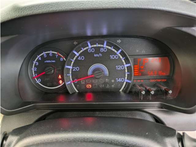 ダイハツ ムーヴ