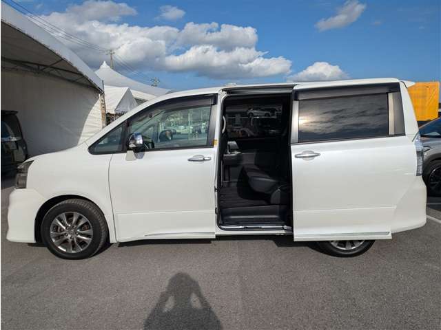 トヨタ ヴォクシー