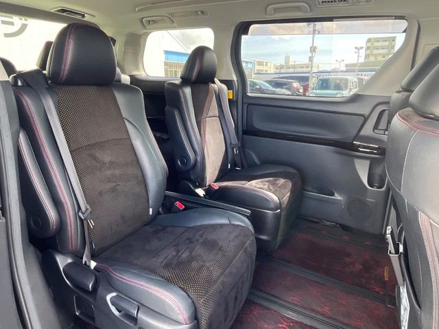 トヨタ ヴェルファイア