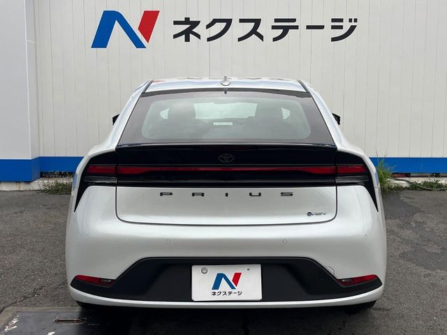 トヨタ プリウス