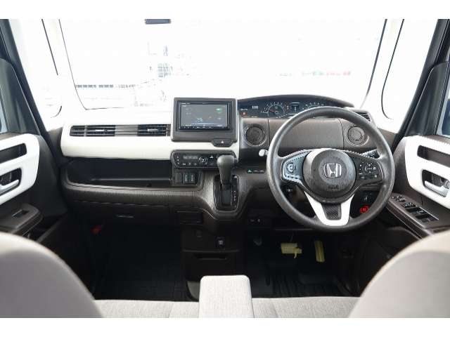 ホンダ N-BOX