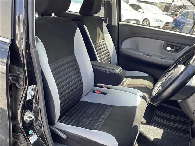 ダイハツ キャスト