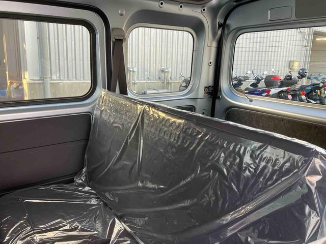 ダイハツ ハイゼットカーゴ