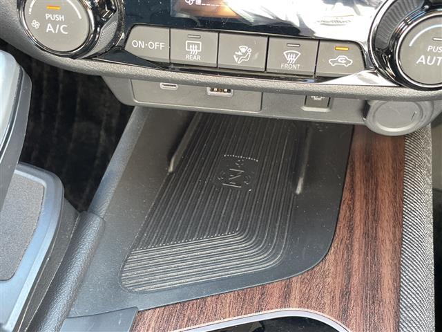 日産 ノートオーラ