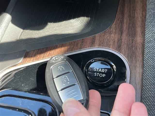 日産 ノートオーラ