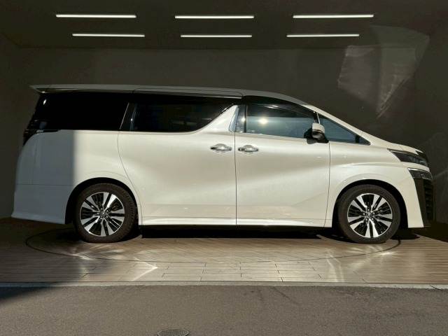 トヨタ ヴェルファイア