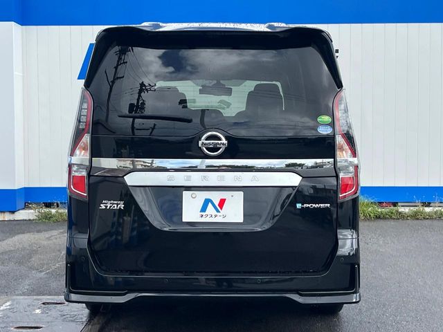 日産 セレナ