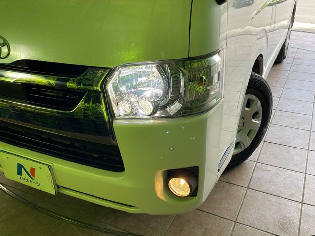 トヨタ ハイエースバン