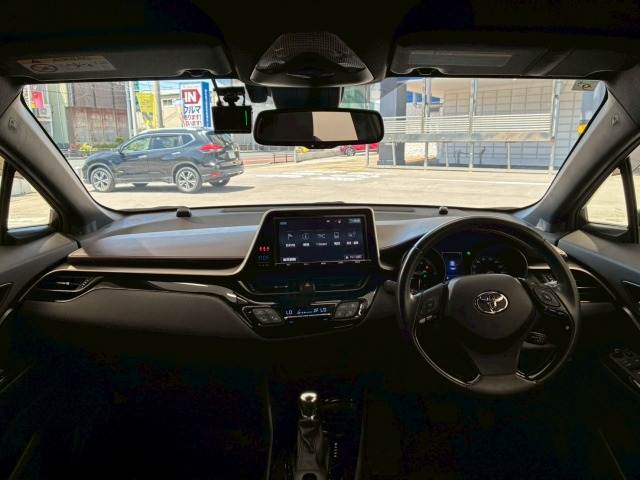 トヨタ C-HR