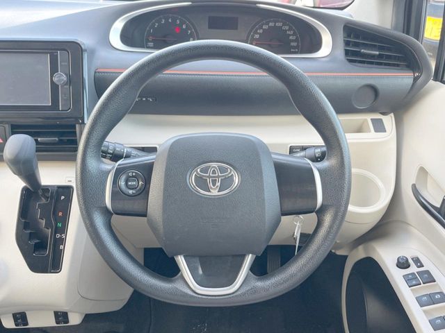 トヨタ シエンタ