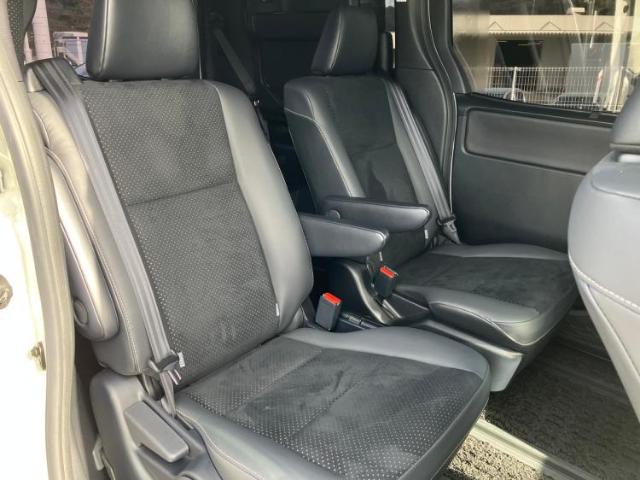 トヨタ ヴォクシー