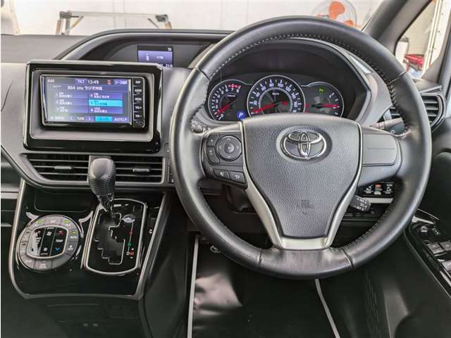 トヨタ ヴォクシー