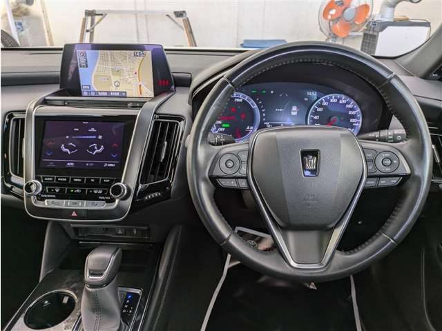 トヨタ クラウン