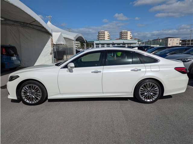 トヨタ クラウン