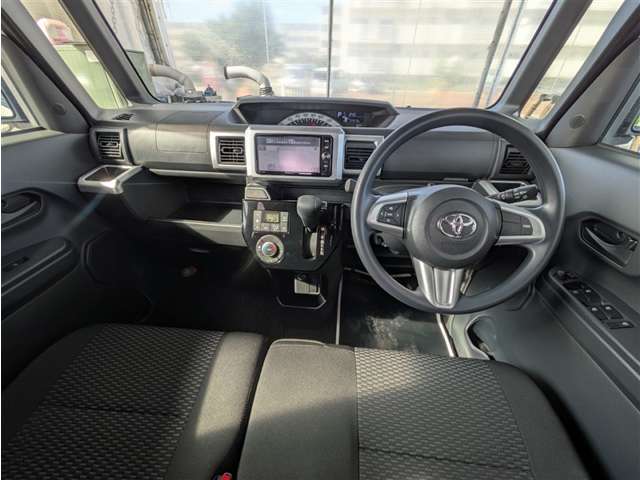 トヨタ ピクシスメガ