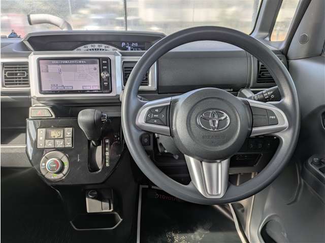 トヨタ ピクシスメガ