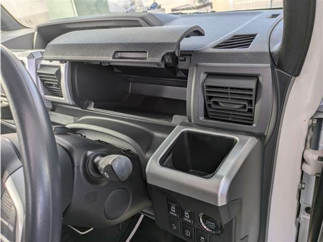 トヨタ ピクシスメガ