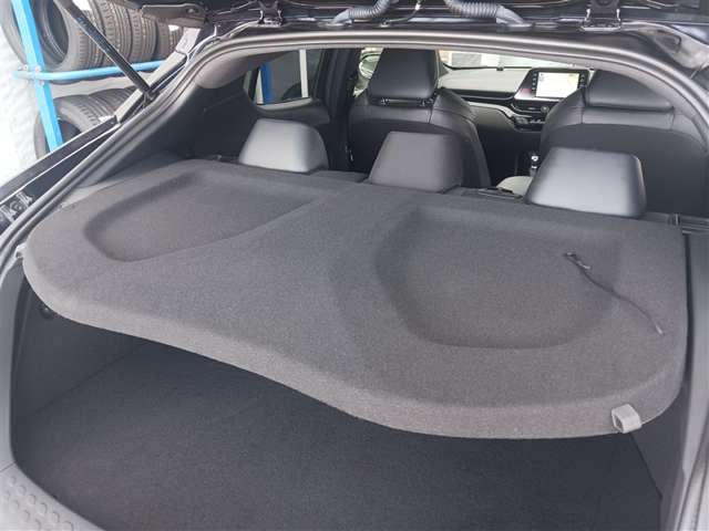 トヨタ C-HR