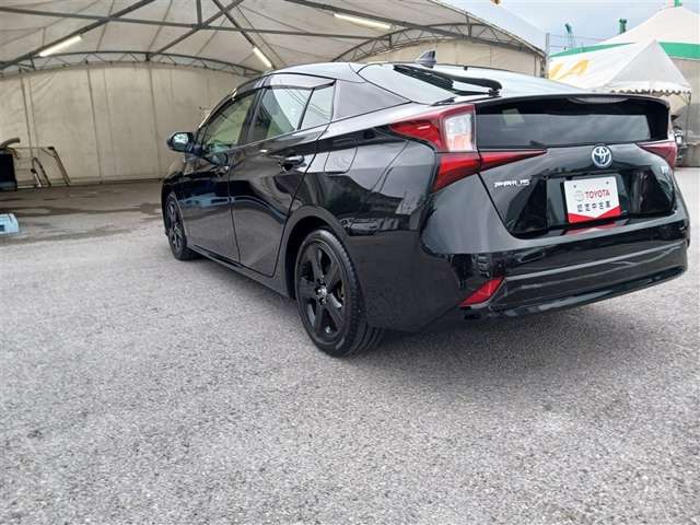 トヨタ プリウス