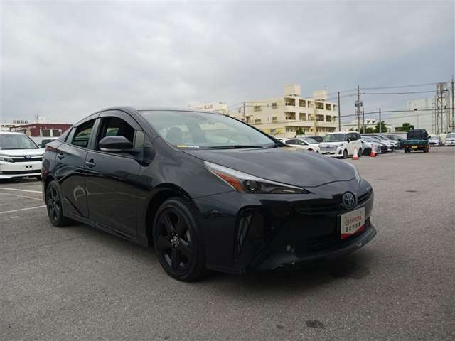 トヨタ プリウス