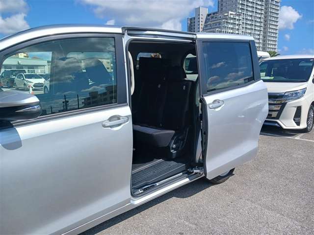 トヨタ ヴォクシー