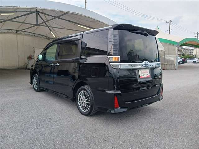 トヨタ ヴォクシー