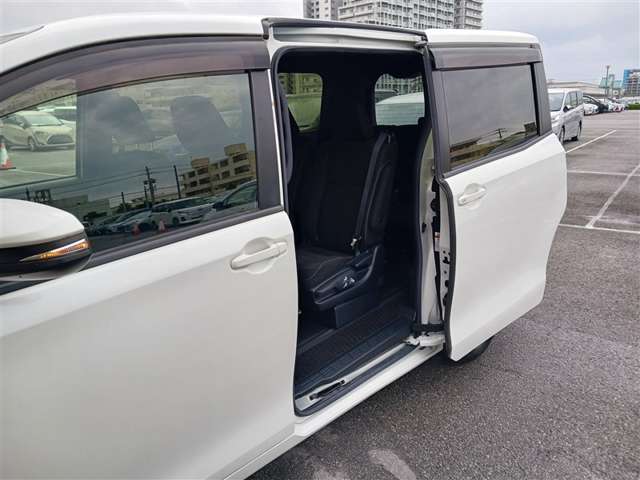 トヨタ ヴォクシー