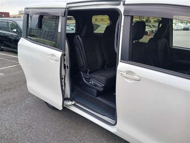 トヨタ ヴォクシー