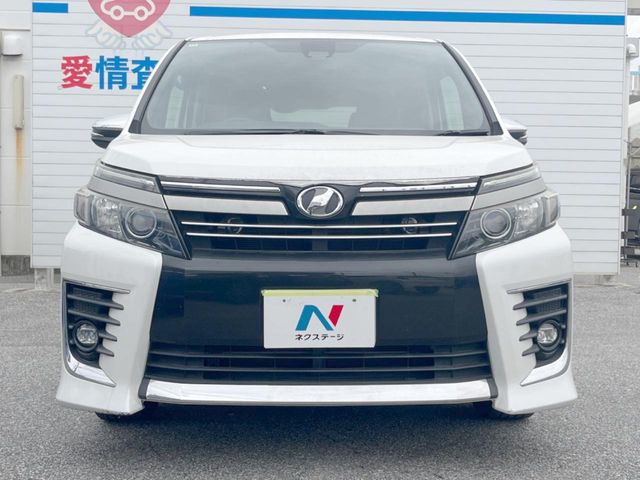 トヨタ ヴォクシー