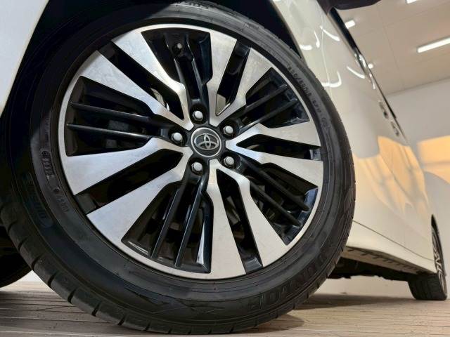 トヨタ ヴェルファイア