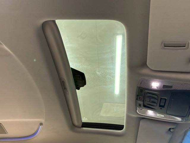 トヨタ ヴェルファイア