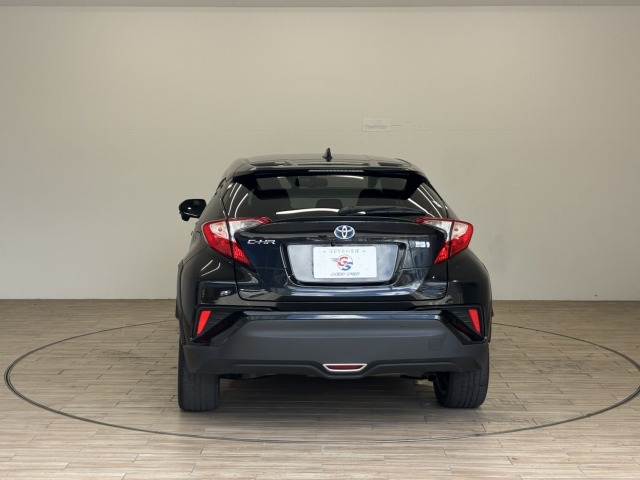 トヨタ C-HR
