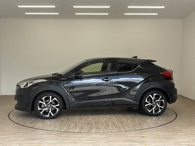 トヨタ C-HR