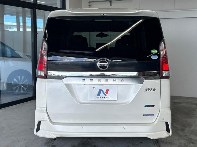 日産 セレナ